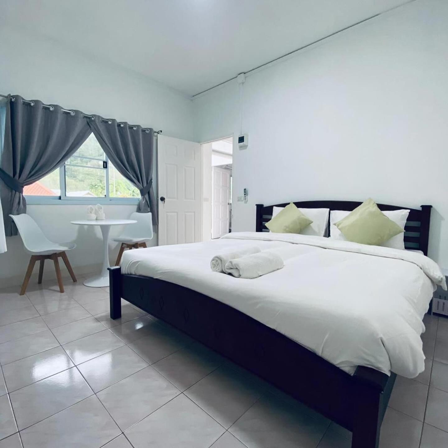 Elephant Sports Bar And Accommodation Phuket Εξωτερικό φωτογραφία