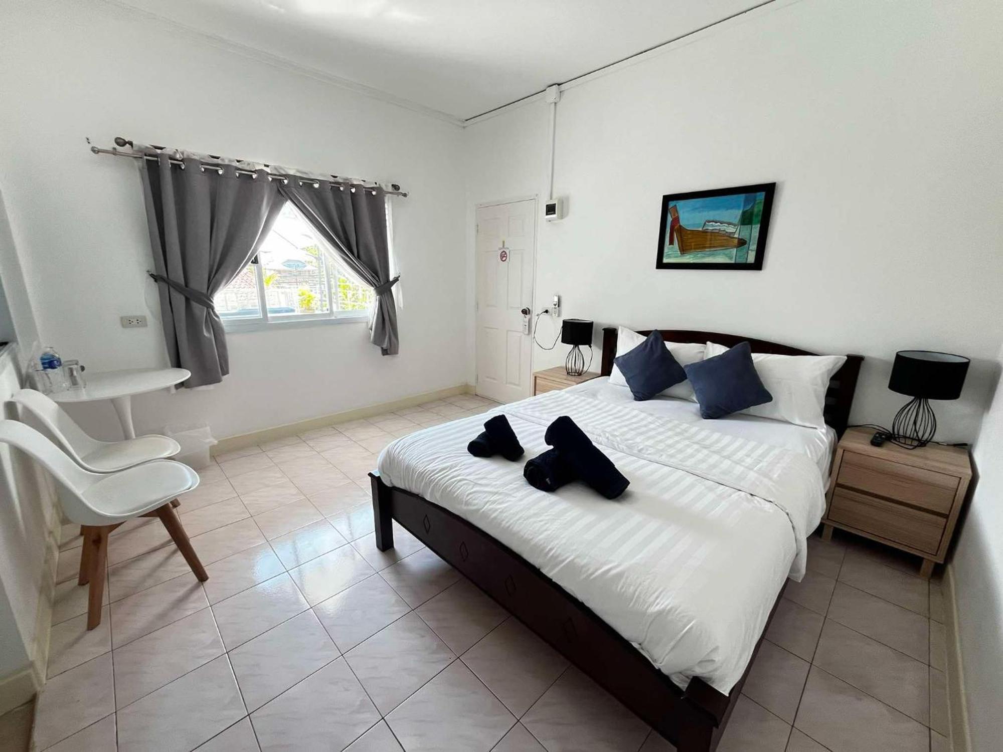 Elephant Sports Bar And Accommodation Phuket Εξωτερικό φωτογραφία