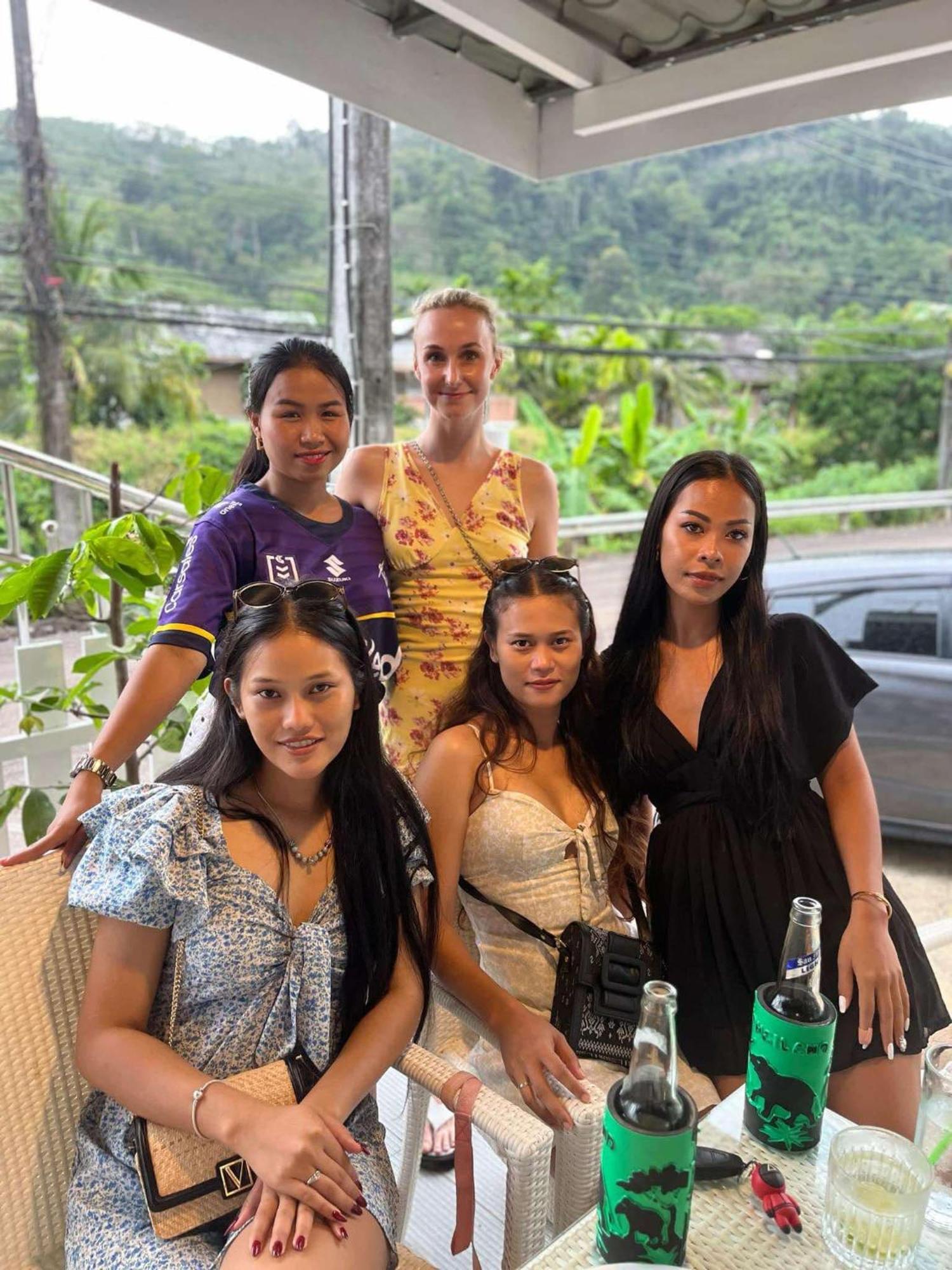 Elephant Sports Bar And Accommodation Phuket Εξωτερικό φωτογραφία